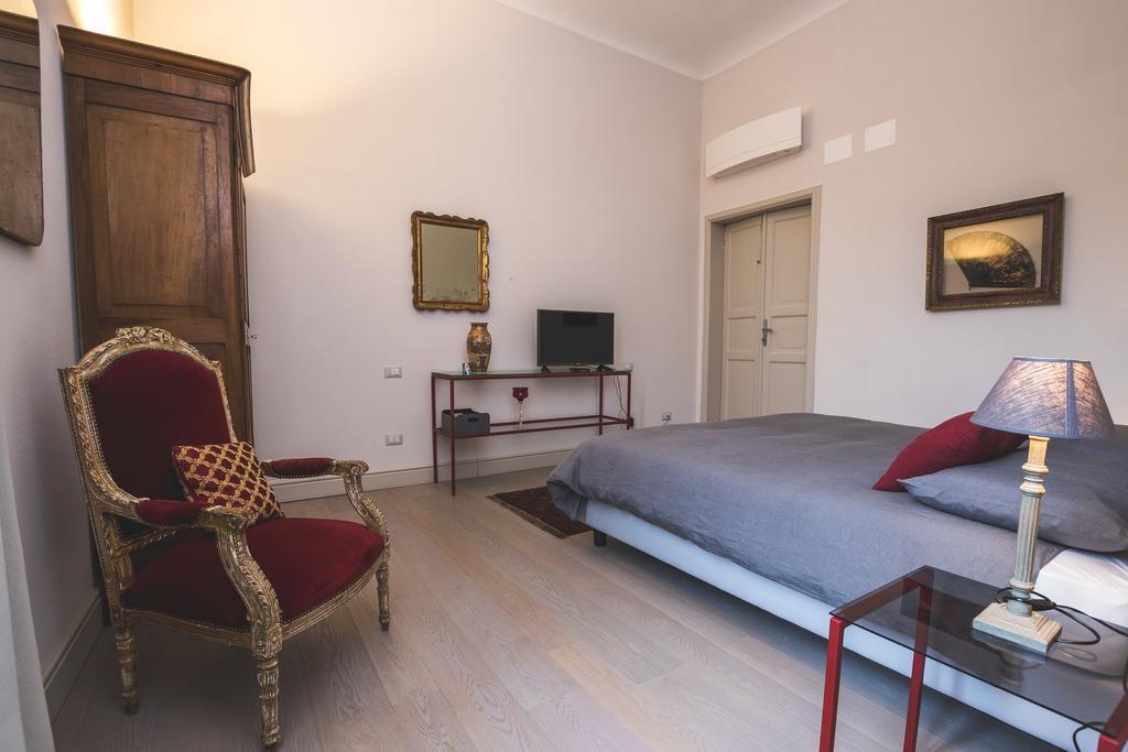 3 Rooms Guest House Chiavari Bagian luar foto